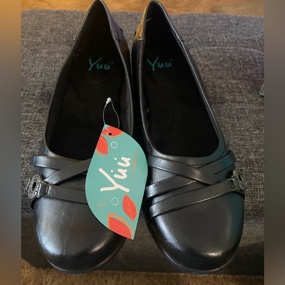 WIDE: Classic Black Ballet Flats